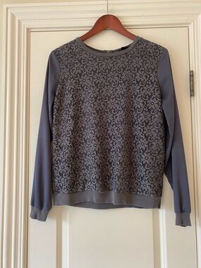 Ann Taylor Gray Lace Front Long Sleeve Top. S